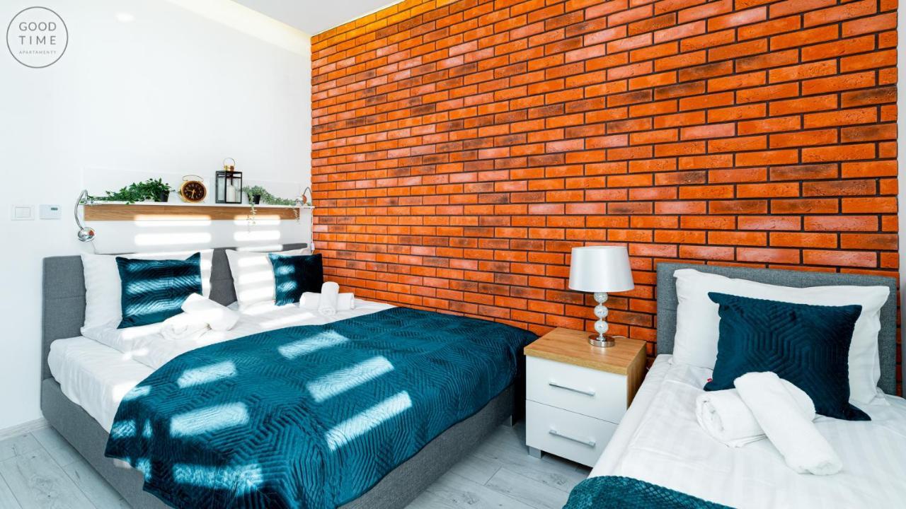 Apartamenty Good Time - Stone Hill III シクラルスカ・ポレンバ エクステリア 写真