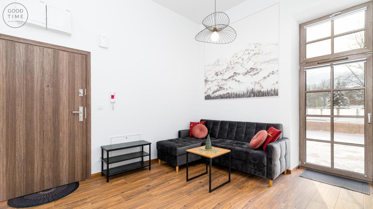 Apartamenty Good Time - Stone Hill III シクラルスカ・ポレンバ エクステリア 写真