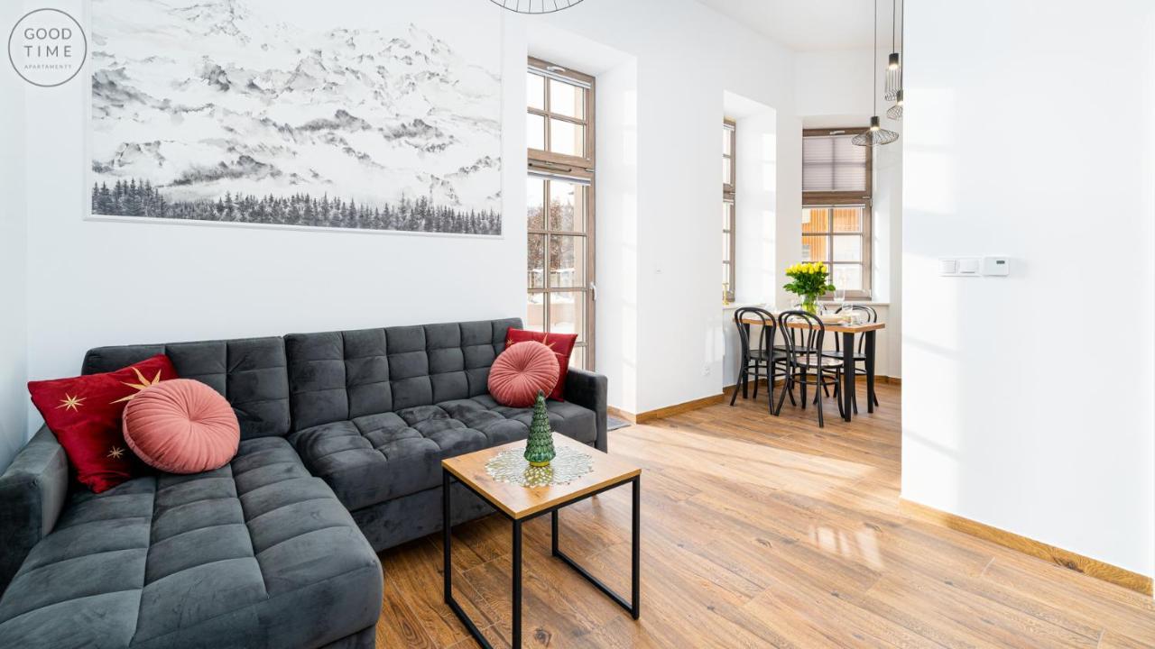 Apartamenty Good Time - Stone Hill III シクラルスカ・ポレンバ エクステリア 写真