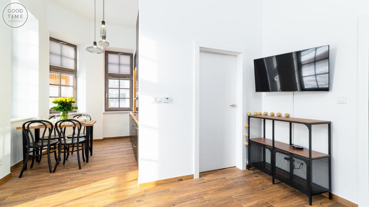 Apartamenty Good Time - Stone Hill III シクラルスカ・ポレンバ エクステリア 写真