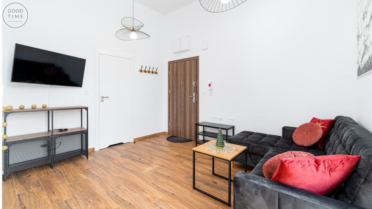 Apartamenty Good Time - Stone Hill III シクラルスカ・ポレンバ エクステリア 写真